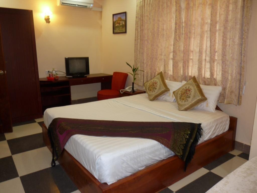 Hotel Hi Land Phnom Penh Exterior foto